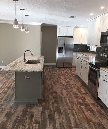 4th image of 1156 Eden Isle Dr NE