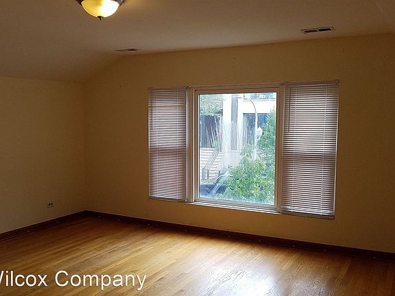 2nd image of 1724 W Wabansia Ave #2