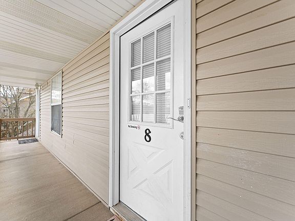 3rd image of 10 Scenic Court #8