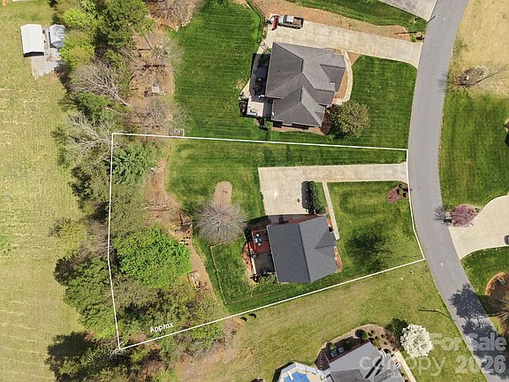 5th image of 1951 46th Avenue Dr NE
