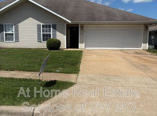 1111 S Clifton Ave, Springfield, MO 65802