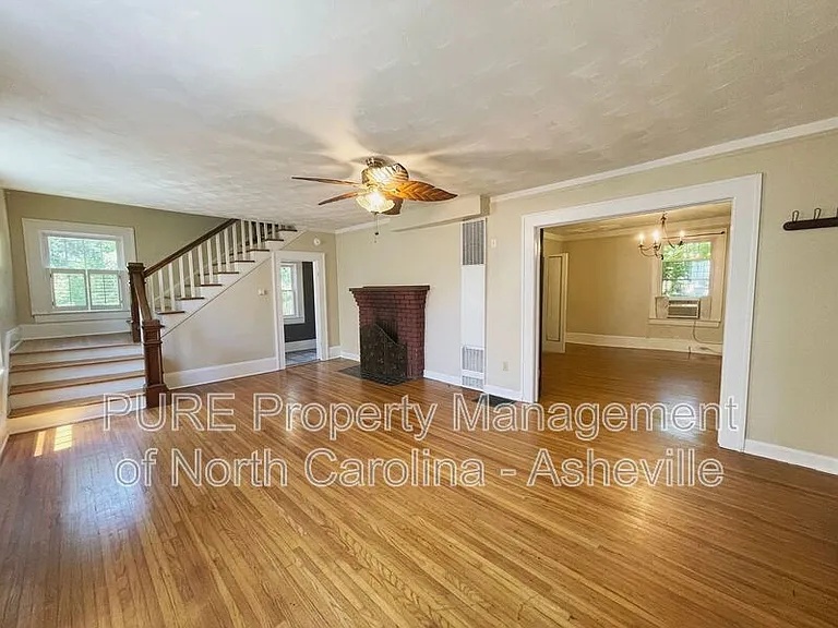109 Forest Hill Dr — Photo 3