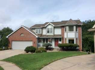 16324 Wakeley Cir, Omaha, NE 68118