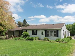 16553 Old State Rd, Middlefield, OH 44062