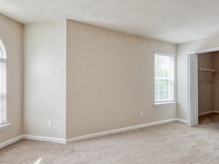 Summer Station Apartments Where Comfort Meets Coastal Living — Photo 37