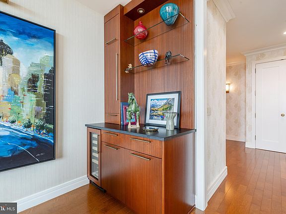 4th image of 1414 S Penn Sq #42DE