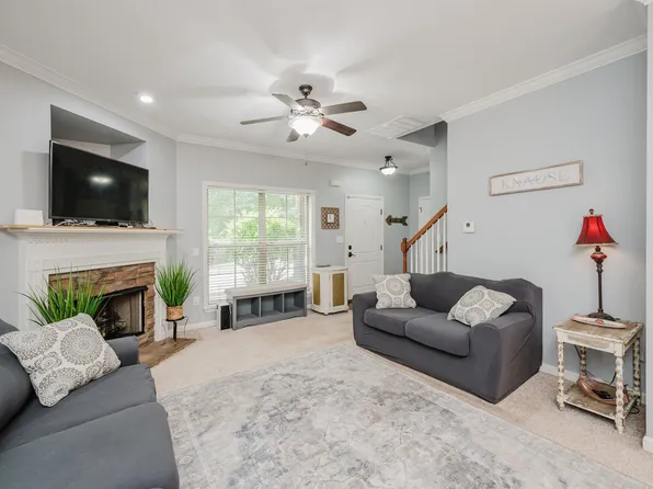 2392 Ridgemont Dr, Birmingham, AL 35244