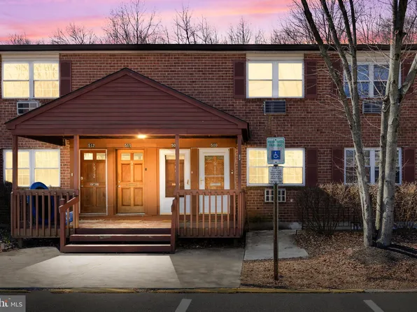 509 Garnet Dr, Burlington, NJ 08016
