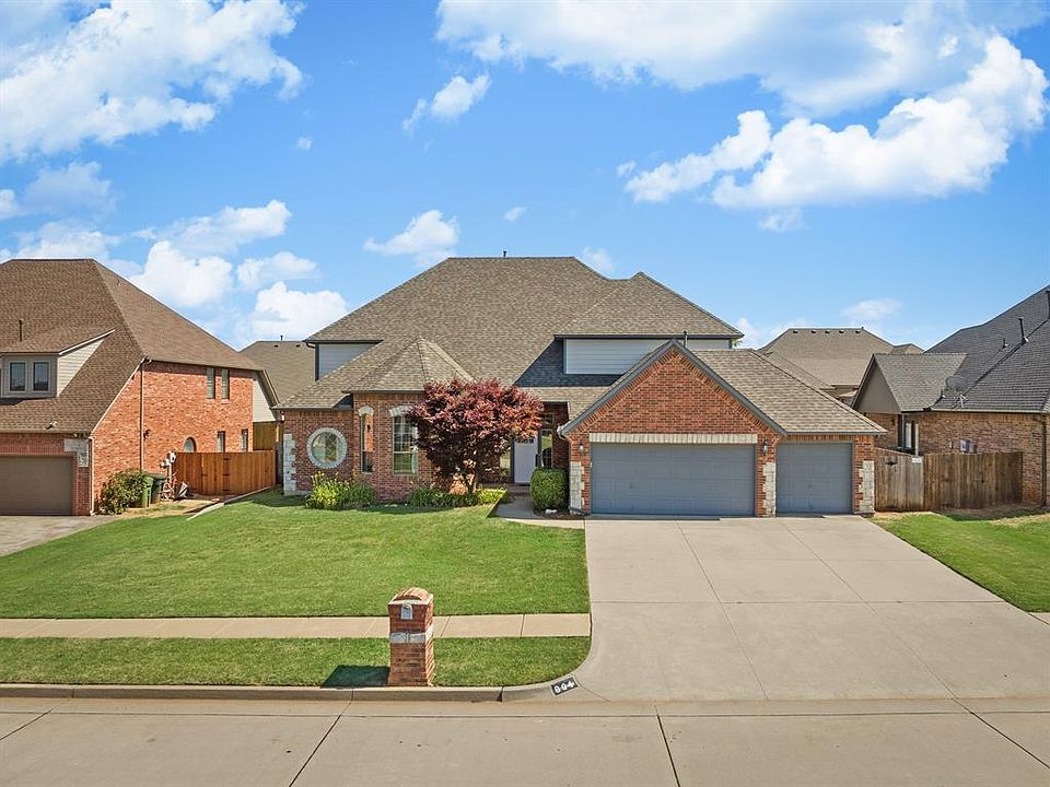 1st image of 904 Justin Dr