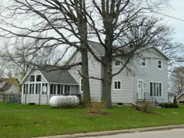 413 2nd Ave S, Erskine, MN 56535