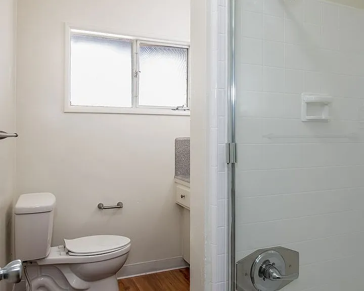 320 N Howard St — Photo 15