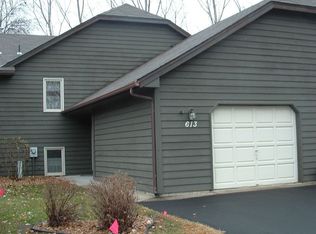 613 Belland Ave, Vadnais Heights, MN 55127