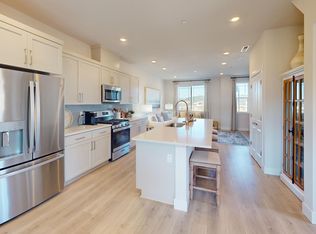 7551 NW Eleanor Ave, Portland, OR 97229