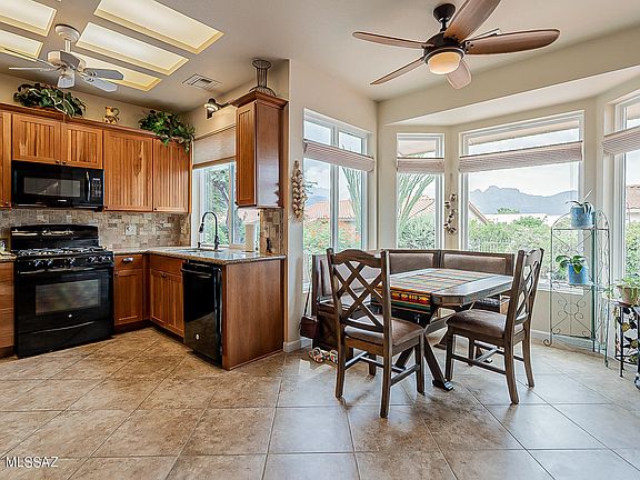 3rd image of 2380 E Chrysanthemum St