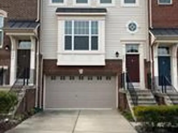 9075 Alexander Way, Manassas Park, VA 20111