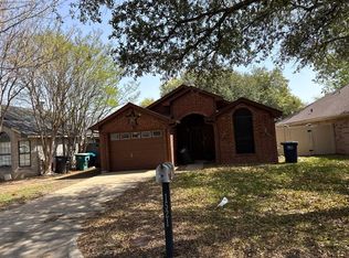 1521 Eastview St, Fort Worth, TX 76134