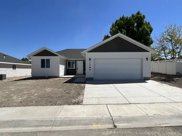 1715 Opal Dr #85, Elko, NV 89801