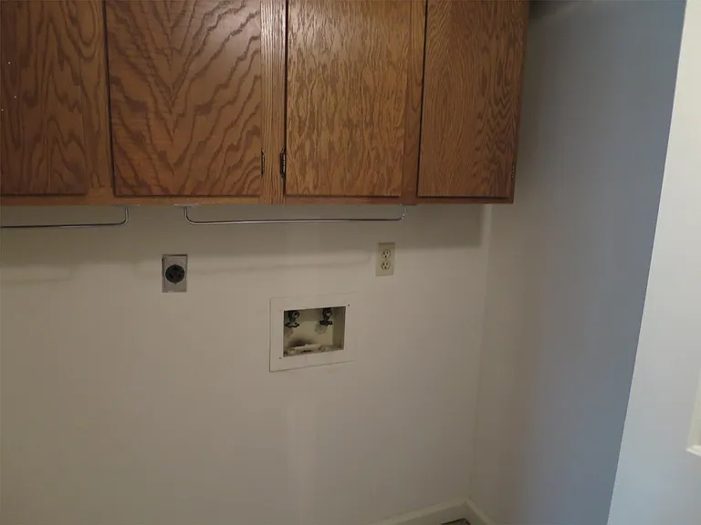 9019 Countryside Ln #D — Photo 9