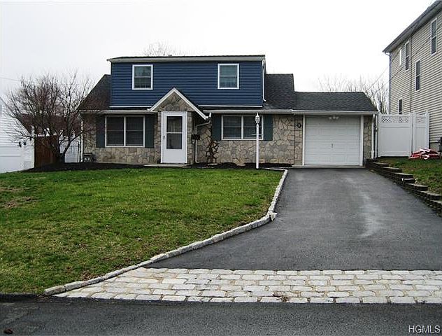 1st image of 9 Jerben Dr