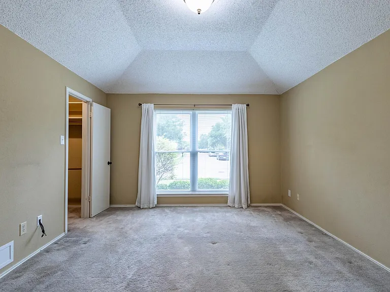 1526 Haven Pl — Photo 28