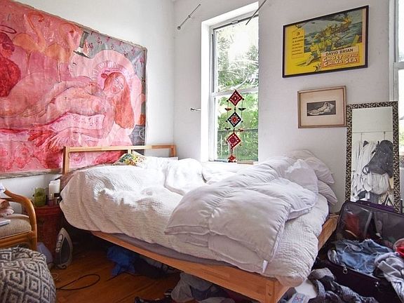 4th image of 239 Kingsland Ave APT 2L