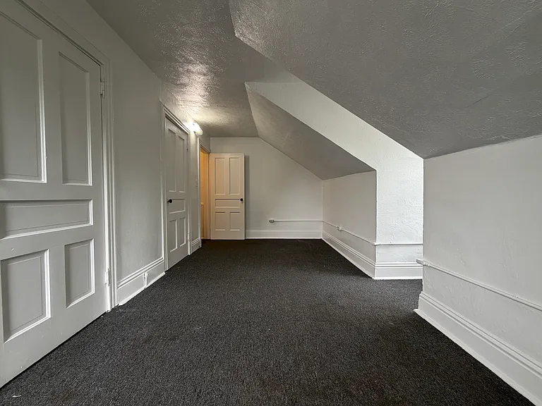 2348 McCook St — Photo 18
