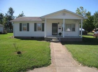 2009 Greenview Ave, Metropolis, IL 62960