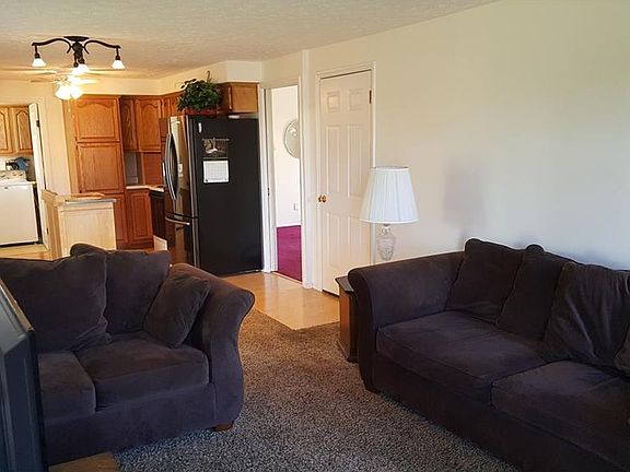 5th image of 7512 Chatlake Dr