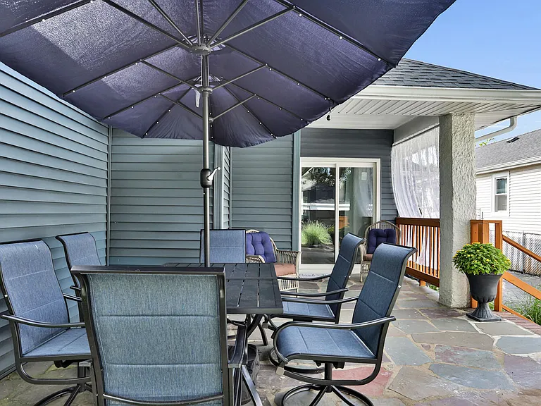 44 Highland Blvd — Photo 12