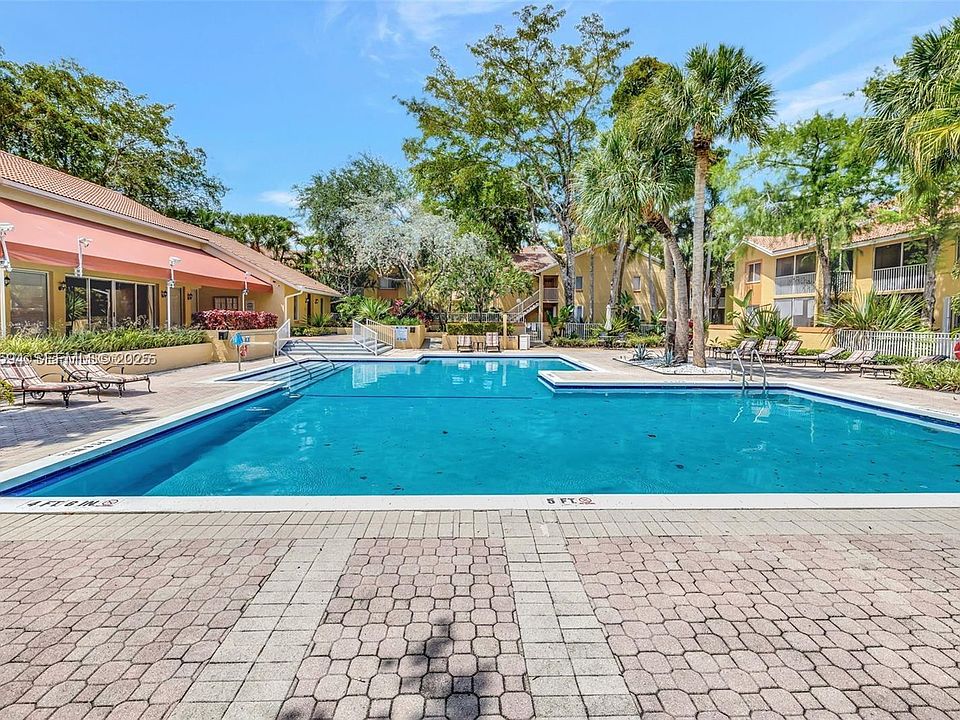 1st image of 937 Coral Club Dr #937