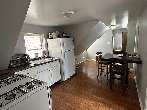 2nd image of 3148 S Lituanica Ave #2