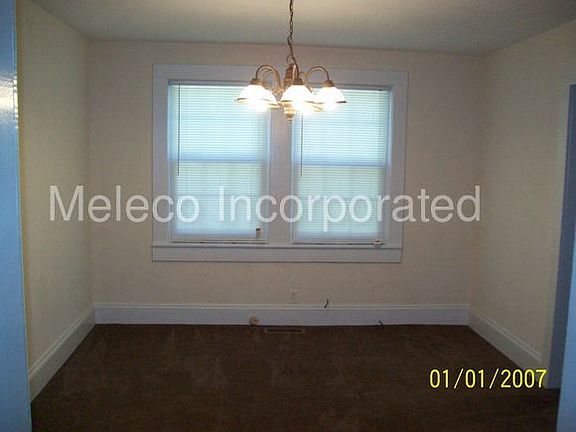3rd image of 1027 Washington St