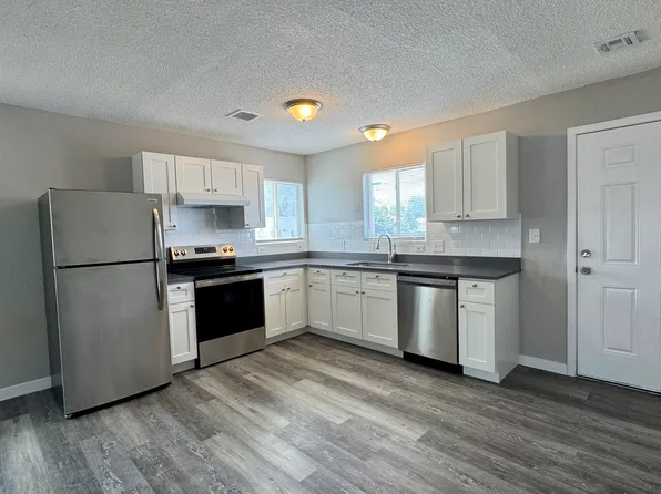 4711 W Tennessee Ave Unit B, Denver, CO 80219