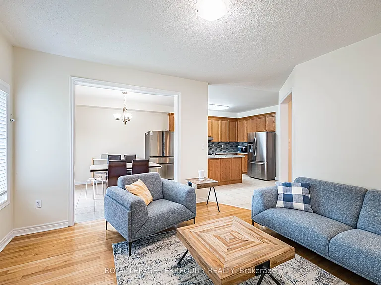 3926 Candlelight Dr — Photo 20