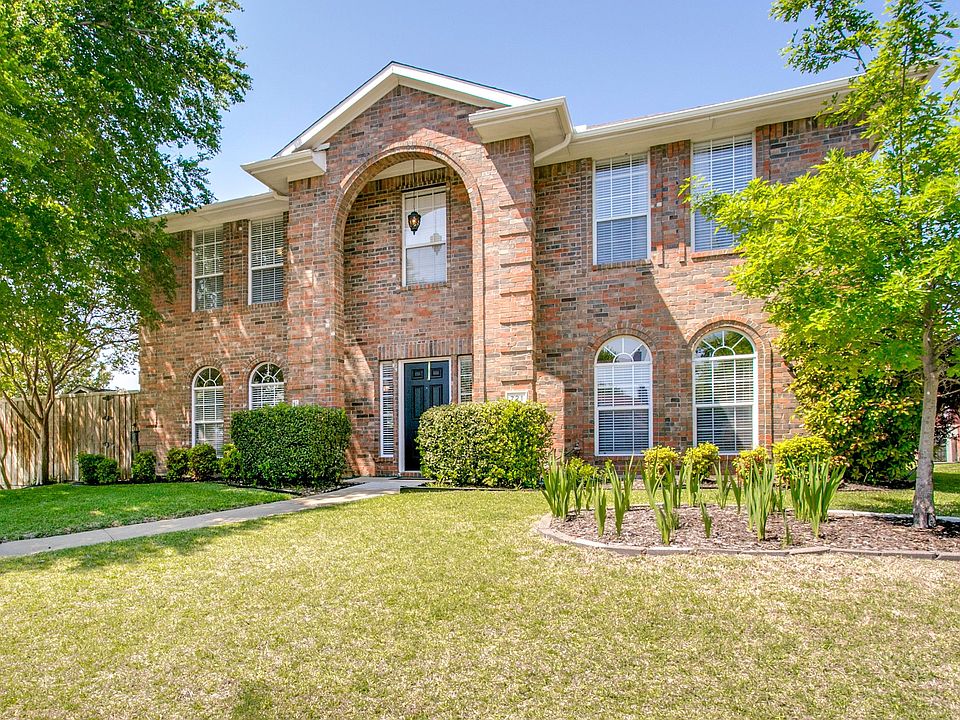 1st image of 721 Bluebonnet Dr
