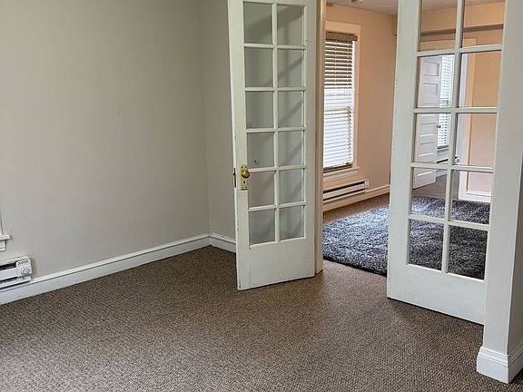2nd image of 1131 Jackson St APT 1