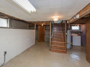 10414 Villa Dr, Louisville, KY