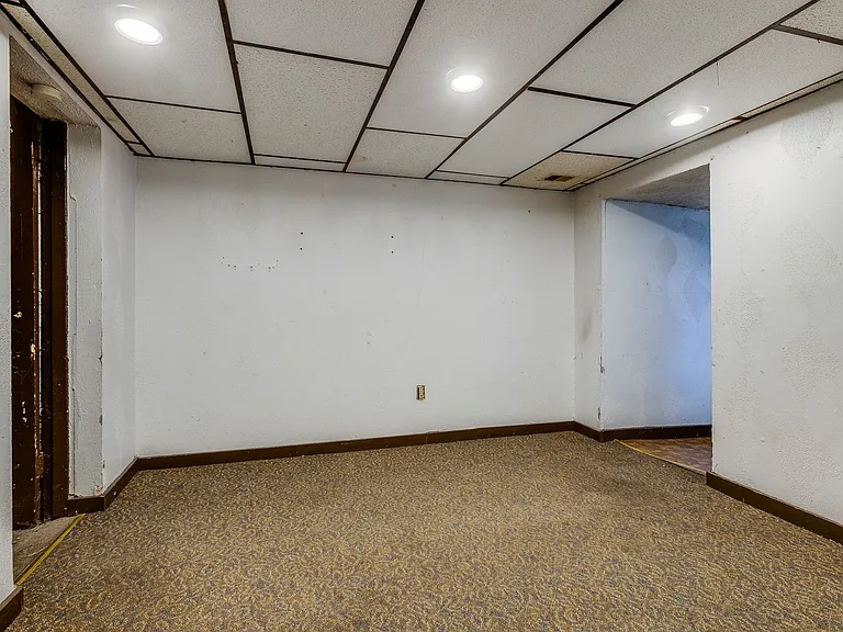 1202 Woodland Ave — Photo 24
