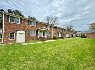 Oakwood Apartments, Blackstone, VA 23824