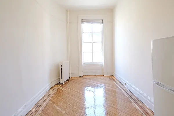 Rented by CG Realty | media 2