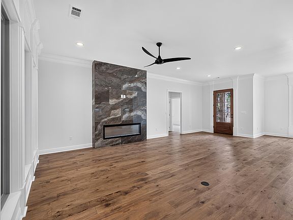 2nd image of 22 Realeza Ct