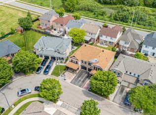 858 Shepherd Pl, Milton, ON L9T6L8