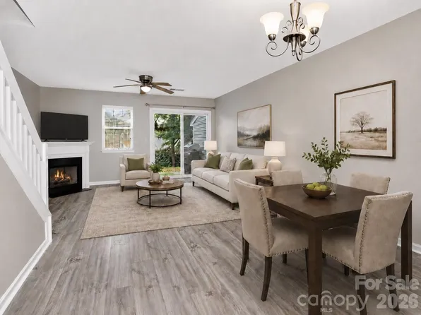 10866 Holly Ridge Blvd, Charlotte, NC 28216