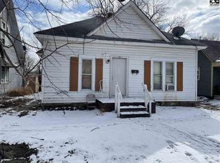 121 W 7th Ave, Hutchinson, KS 67501
