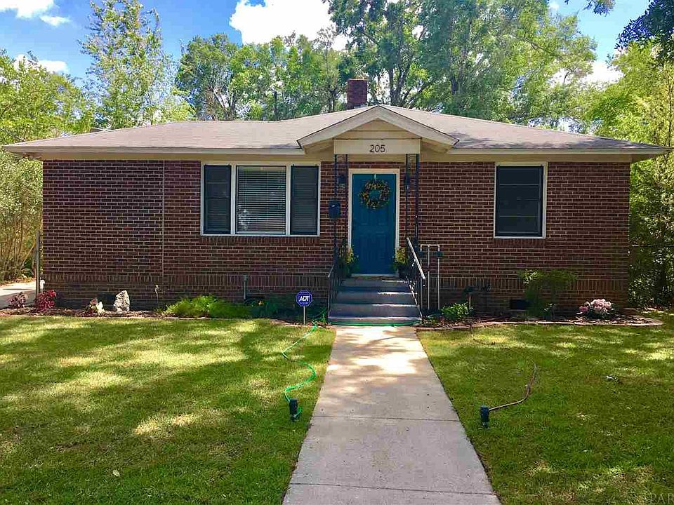 1st image of 205 W Hernandez St