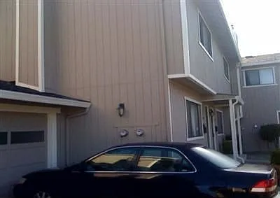 20271 Forest Ave photo 1