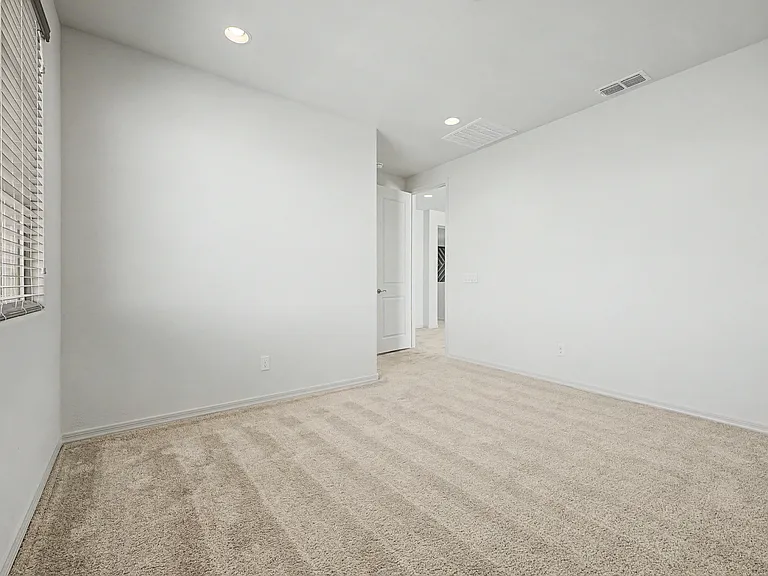 25552 S 230th St — Photo 35