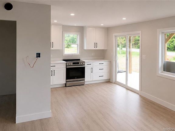 2nd image of 132 Trois Ruisseaux