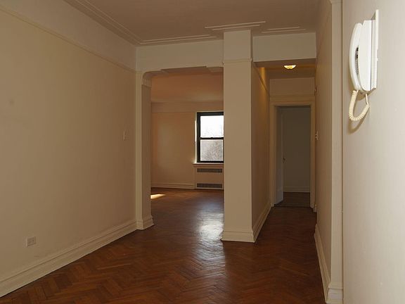 5th image of 529 E 235th St APT 3E