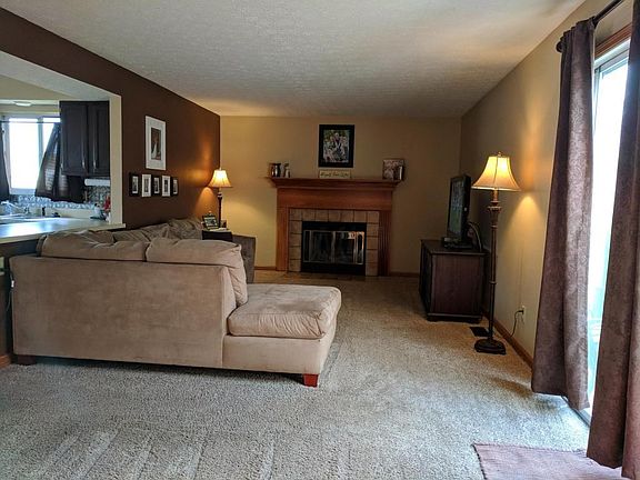 3rd image of 4101 Basswood Ave